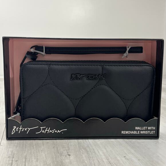 Betsey Johnson Black Bubble Heart Faux Leather Wallet Removable Wristlet - Picture 2 of 7